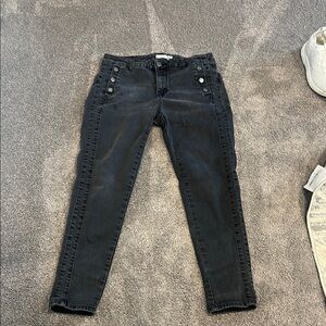 Super comfortable pair of black jeans!